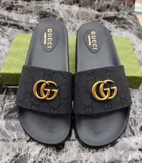 Gucci slippers