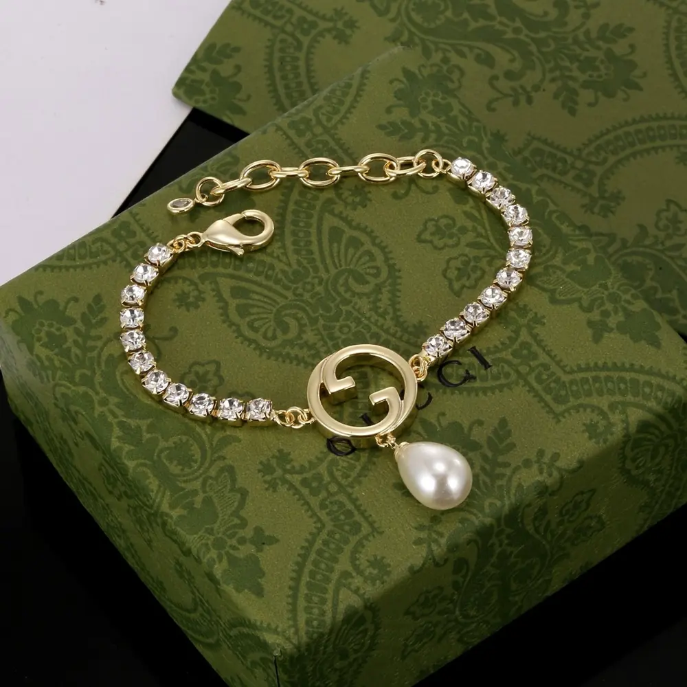 Gucci full diamond bracelet high-end craftsmanship beautiful to the point of crying