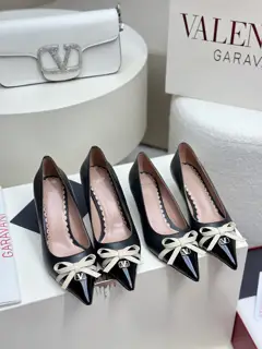 Valentino Small V-buckle bowknot patchwork design high heels