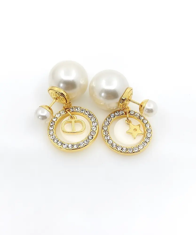 Dior new pearl and diamond round earrings