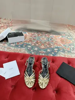 Celine 2024 Spring and Summer New Roman Sandals Purchasing Version Very Street Very Chic