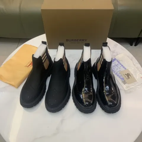 BURBERRY Men’s latest business casual shoes