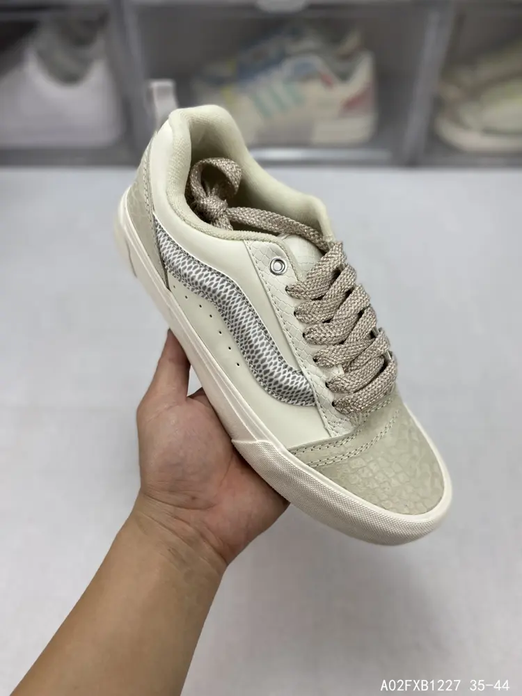 Vans Thick Tongue Knu Skool Shoes