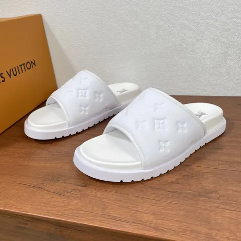 Hermes Louis Vuitton Waterfront sandals are back in a flip-flop style