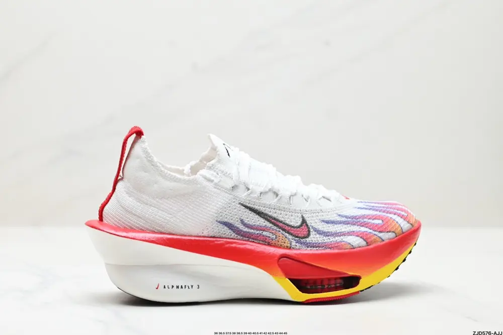 New product release Nike Air Zoom Alphafly NEXT%3 adopts the design language of the HQ3501-100