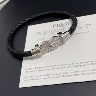 FRED bracelet with diamond 8-shaped buckle