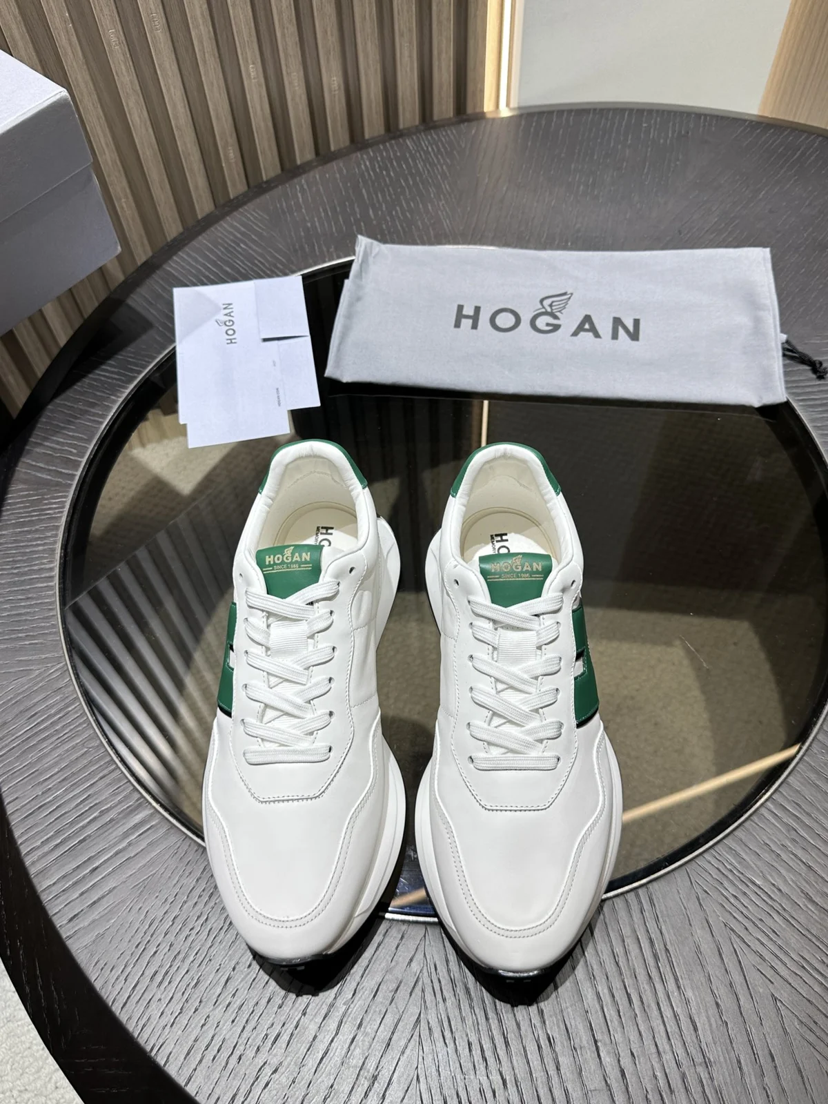 HOGAN H601 leather lace-up sneakers