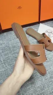 Hermès slippers