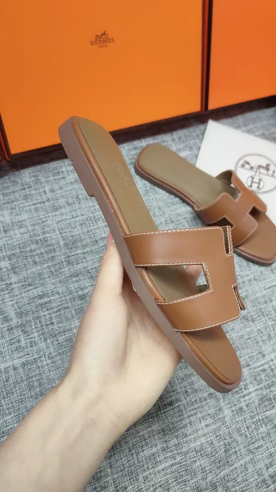 Hermès slippers