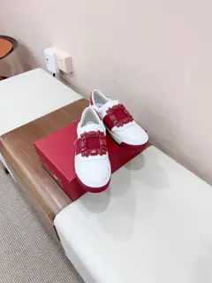Roger Vivier RV square buckle white shoes