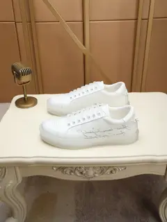 Givenchy men’s casual shoes Upper
