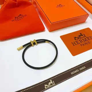 Hermès bracelet is a real test of the craftsmanship of the craftsman. To ensure that the