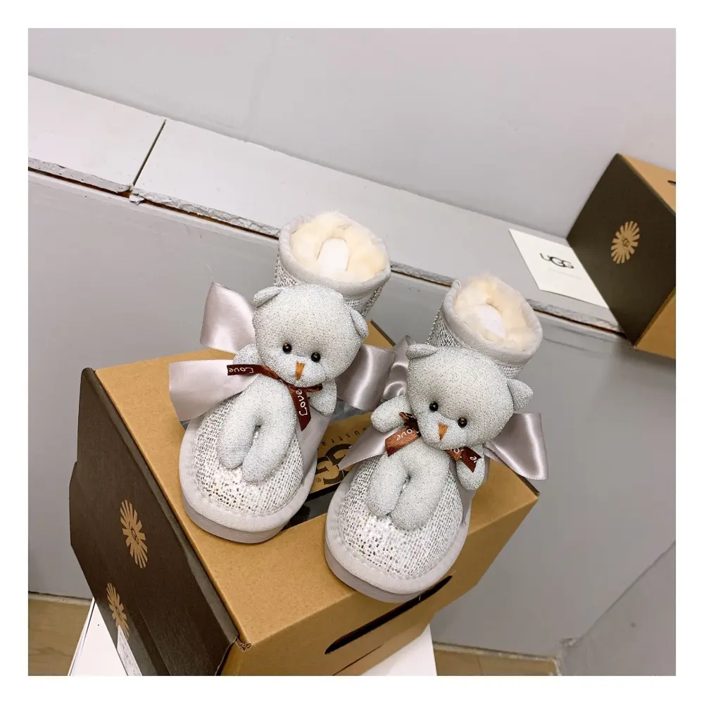 UGG children’s dream bear