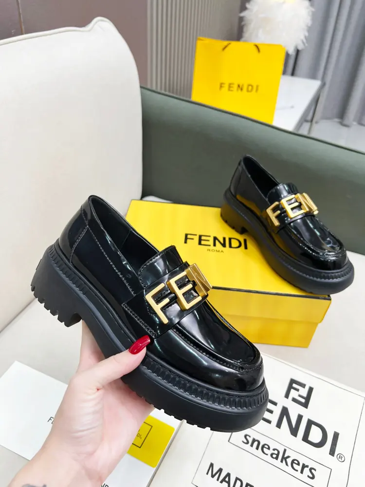 FENDI’s latest autumn and winter loafers