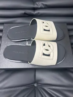 Dolce & Gabbana Logo Beach Slippers