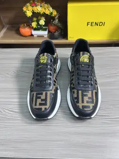 Fendi casual sneakers
