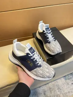 Dior modern style sports shoes. Counter purchase Casual shoes Original breathable fly mesh