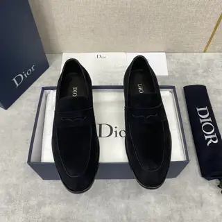 DIOR TIMELESS LOAFER LEATHER SHOES This loafer embodies classic elegance. Crafted from