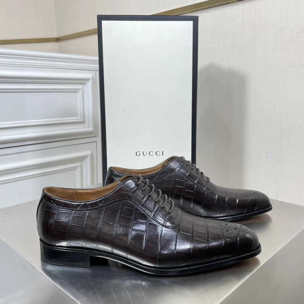 Gucci men’s lace-up shoes