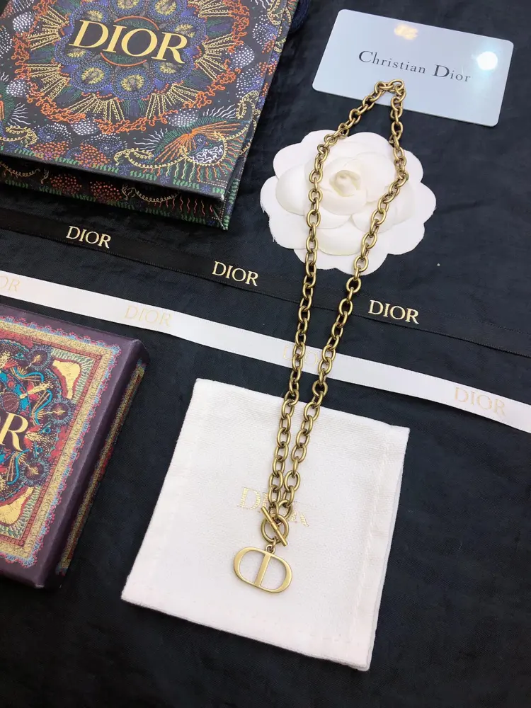Dior@Dior necklace