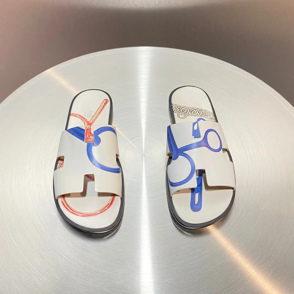 Hermès Classic H Slippers ~ High-end men’s sandals• beach shoes slippers ~ counter