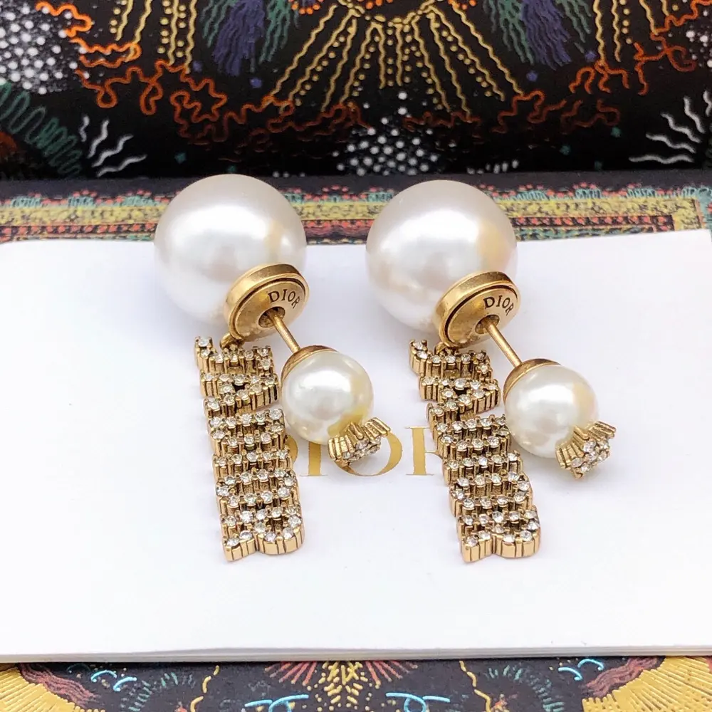 Dior large and small pearl letters inlaid star earrings
