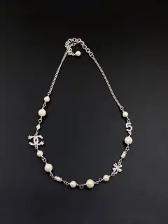 Chanel pearl necklace