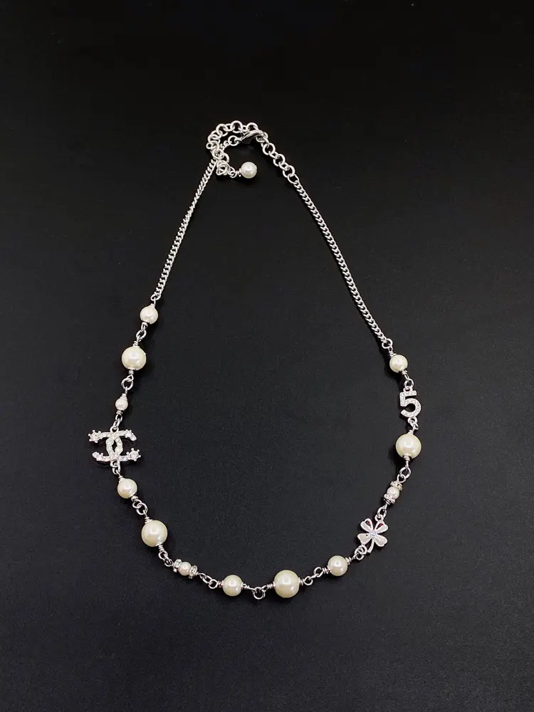 Chanel pearl necklace
