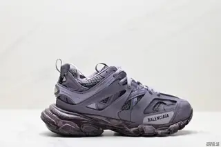 Balenciaga Purely original accessories dust bag and shoelaces included#All developed using