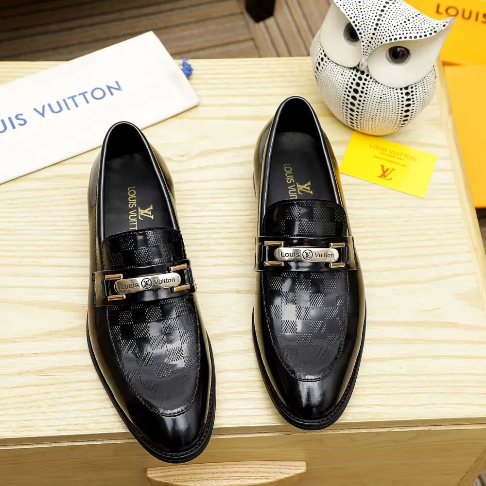 Louis Vuitton new men’s casual business leather shoes
