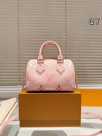 Louis Vuitton Speedy