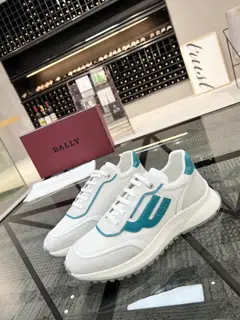 BALLY sports shoes counters are selling original configuration