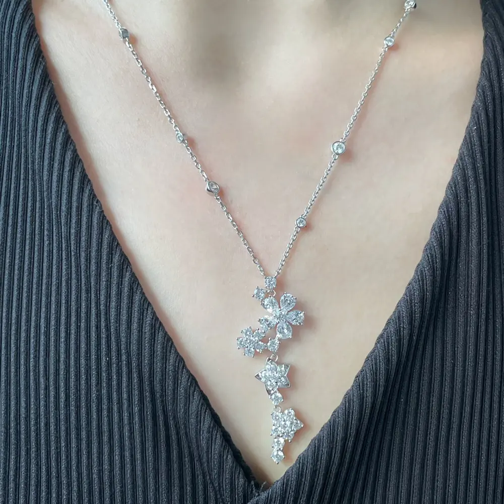 Van Cleef & Arpels White Diamond Floral Necklace