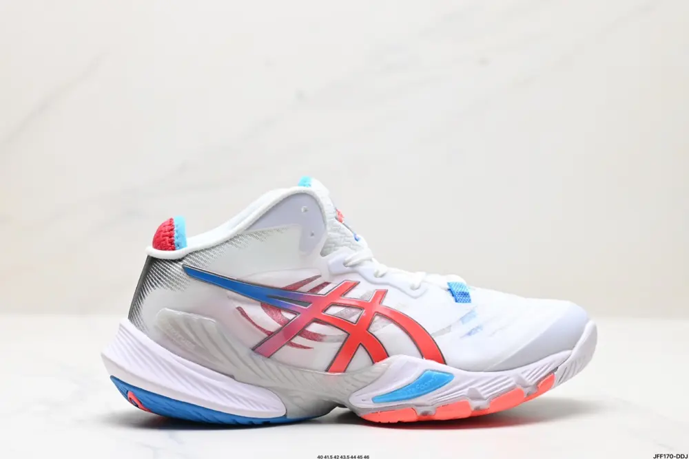Asics METARISE stable running shoes have a double-layer jacquard mesh design on the upper to 1051A058-100