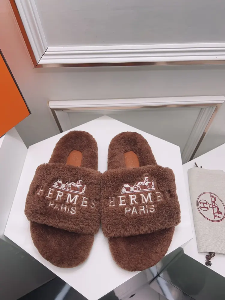 Hermès latest autumn and winter flat-bottomed fur slippers