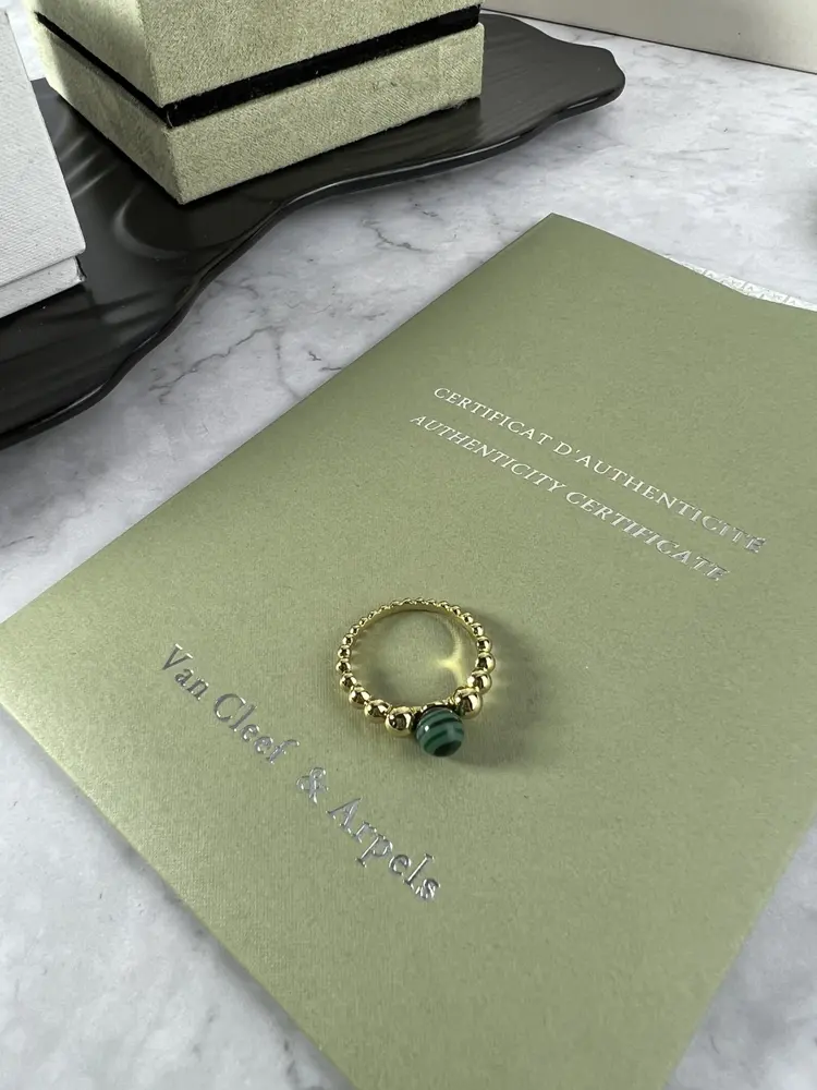 Van Cleef & Arpels ring