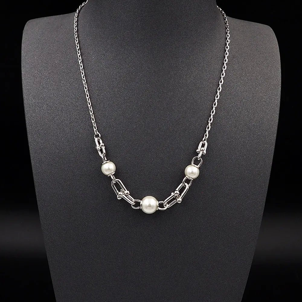 Tiffany &co horseshoe resin pearl patchwork necklace