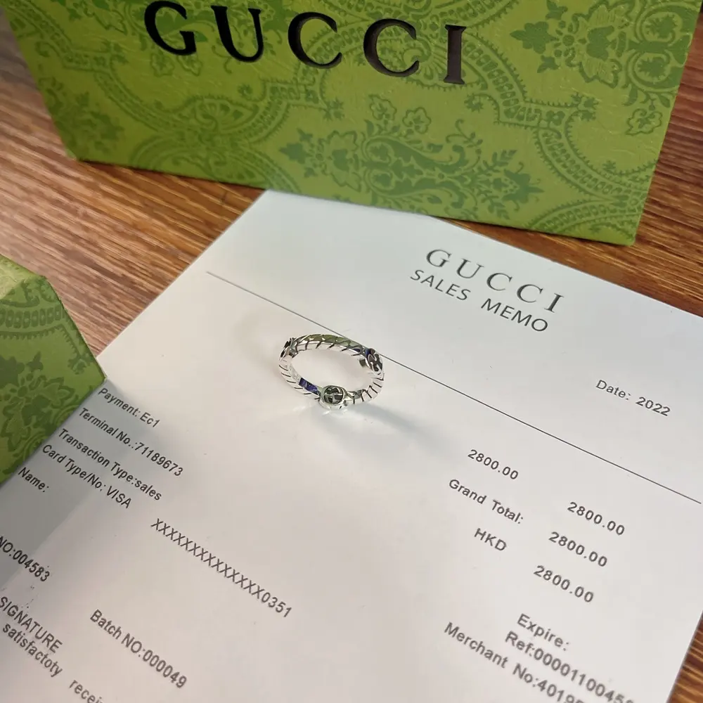 Gucci ring Size: 6-11