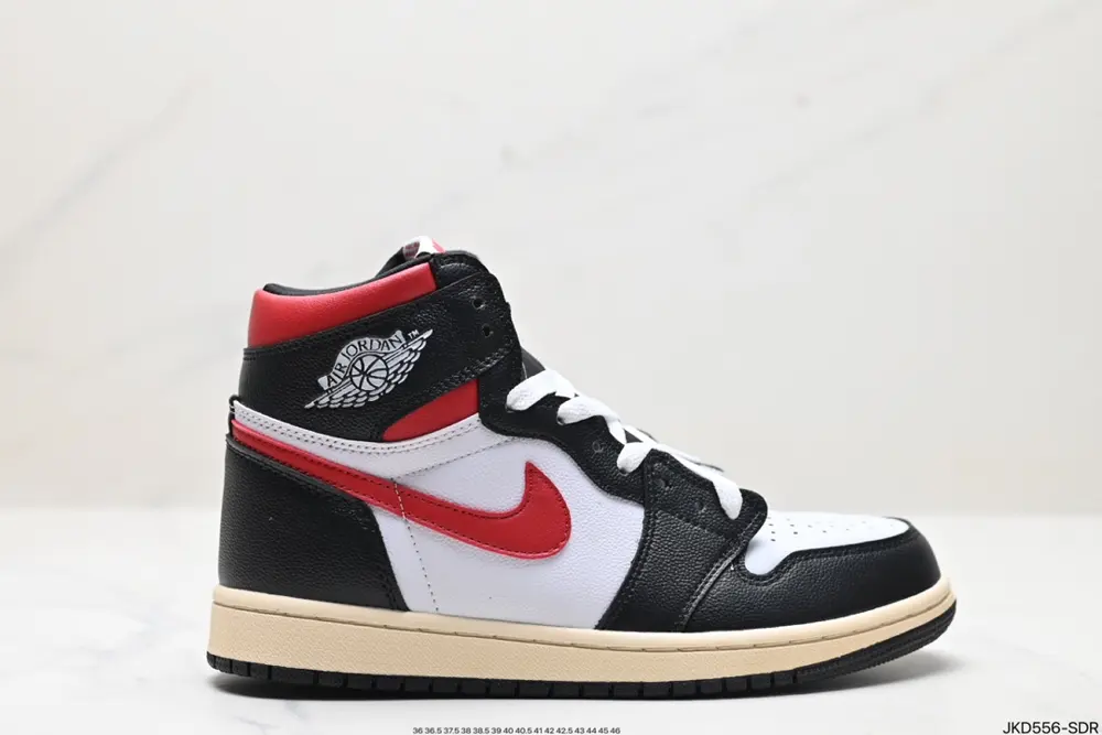 Nike AIR JORDAN 1 Sneakers 555088-061