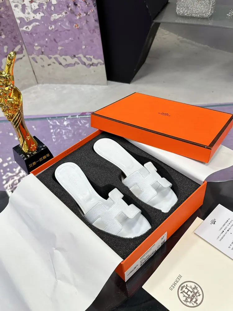 Hermès H slippers