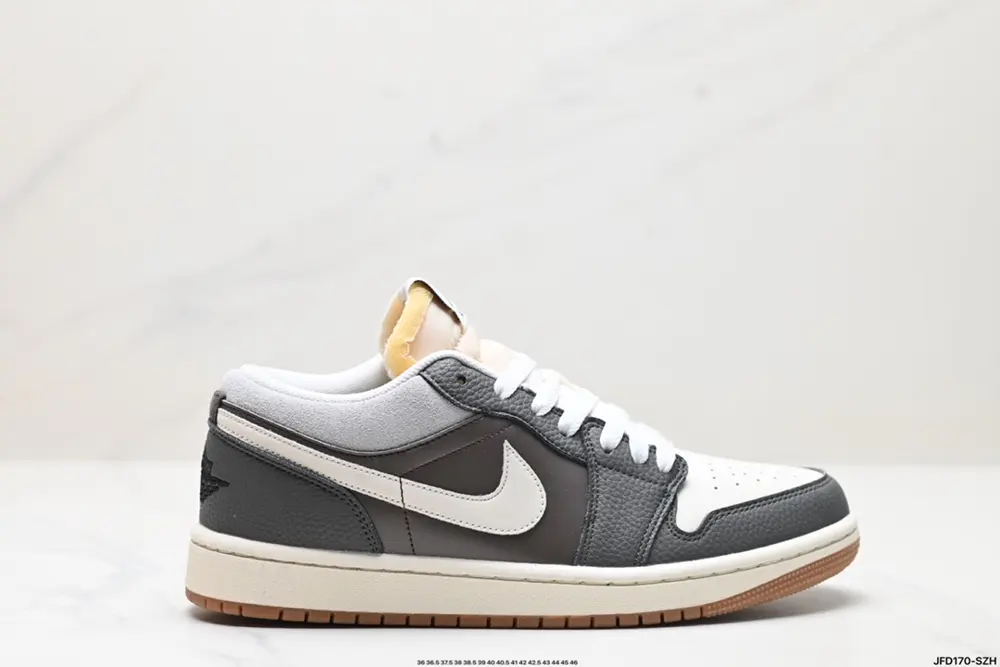 Nike Air Jordan 1 Low Sneakers DX4375-800
