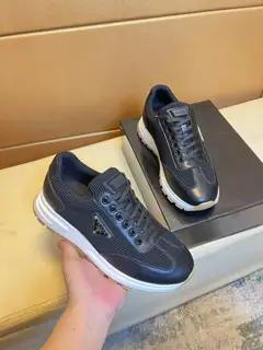 Prada sneakers. Silk calfskin·High frequency brand logo on the shoe·Brand high mercerized