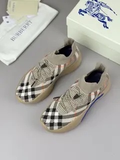 BURBERRY SNEAKERS