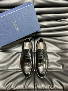 Dior men’s formal leather shoes with large soles