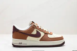 NIKE AIR FORCE 1’07 LV8 Sneakers FQ8713-200