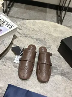 Prada retro tassel half-slippers are a hit