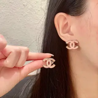 Chanel second-hand earrings