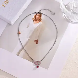 Dior set new models are on sale at the counter. They are so beautiful