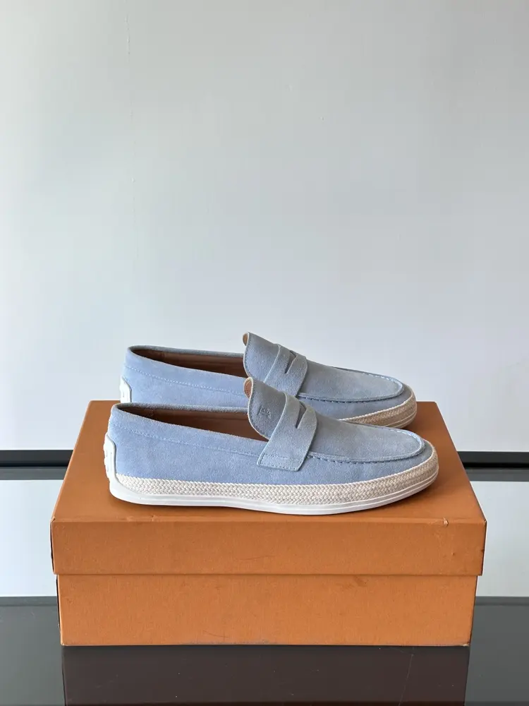 Tod’s Tod’s Men’s Loafers This loafer