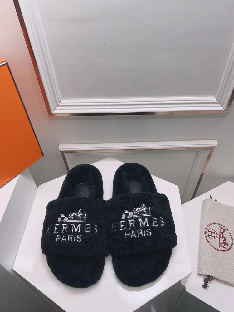 Hermès latest autumn and winter flat-bottomed fur slippers